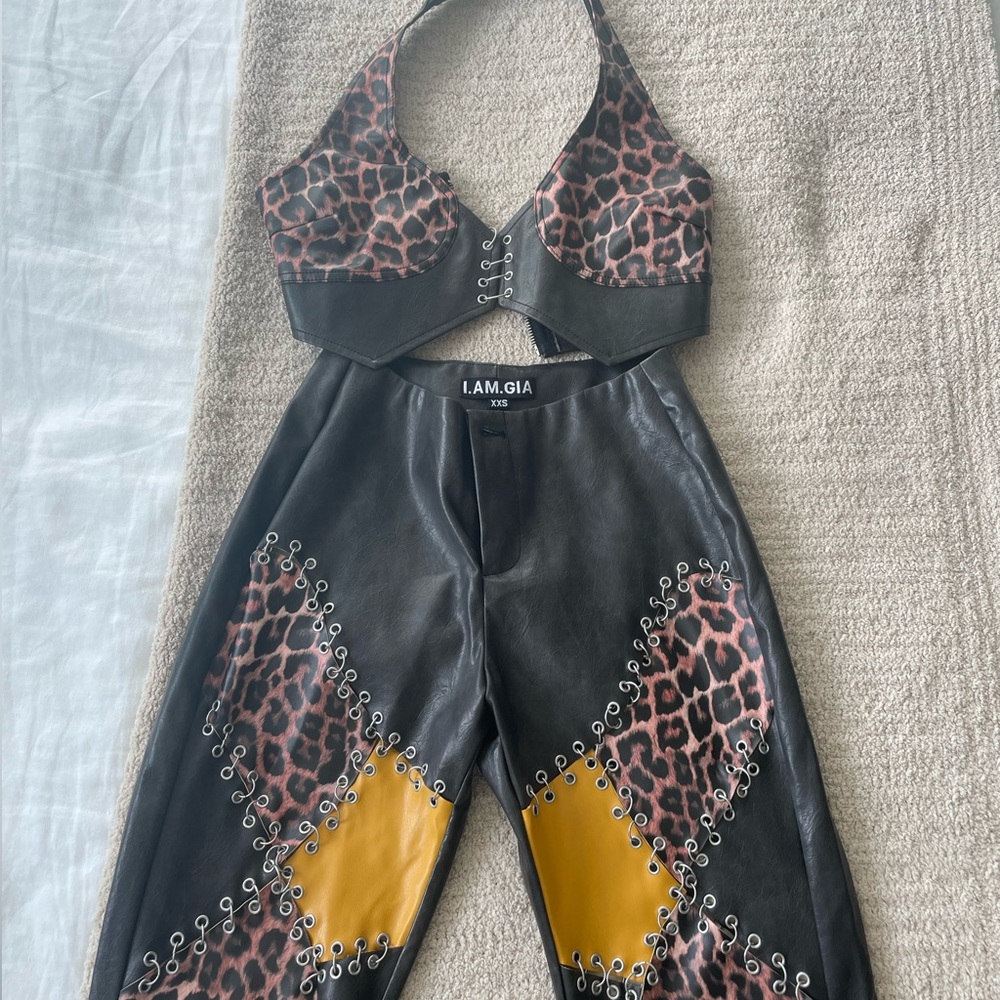 I.AM.GIA. 2 piece Cheetah set, never been worn
